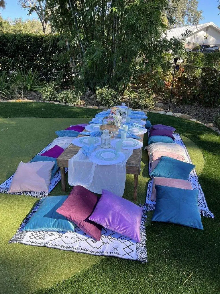 Who's Going To Entertain The Kids During A Wedding? 10 Entertain the kids during a wedding,w